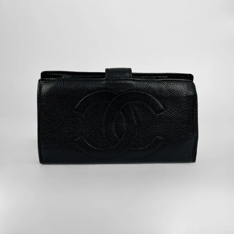Chanel Portafoglio lungo CC French in pelle di caviale nera