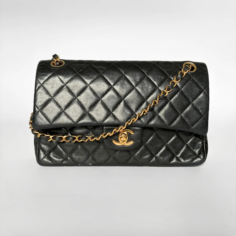 Chanel Classic Flap Bag Pelle di agnello media