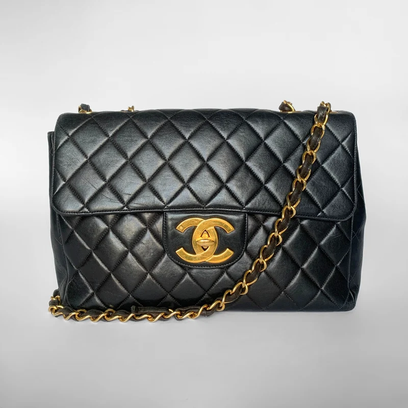 Chanel Classic Flap Bag Maxi Pelle Di Agnello