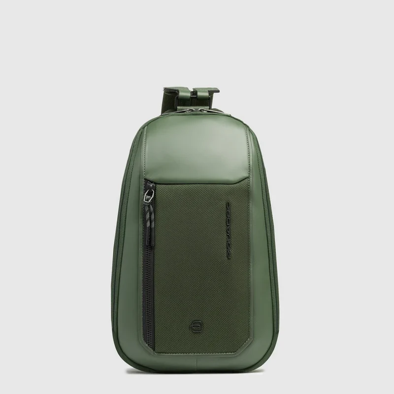 Zaino monospalla uomo in tessuto riciclato Verde