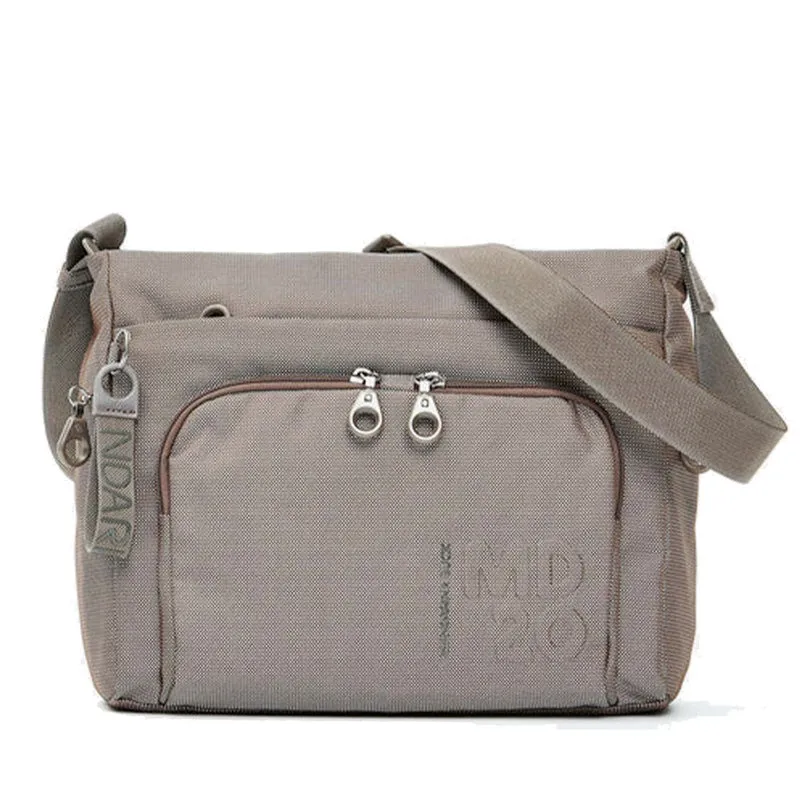 Borsa Donna a Tracolla con Tasca Frontale MANDARINA DUCK in Tessuto Linea MD20 Colore Taupe