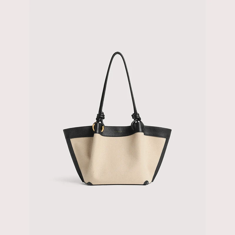 Coccinelle Finn medium Naturale/Nero