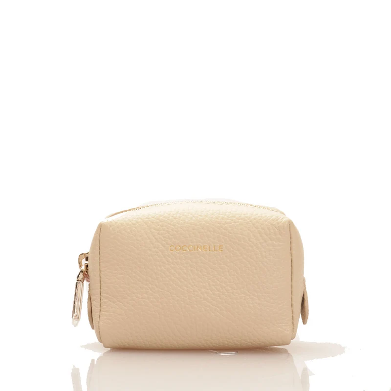 Beauty Case Piccolo COCCINELLE in Pelle Silk Chiuso con Zip